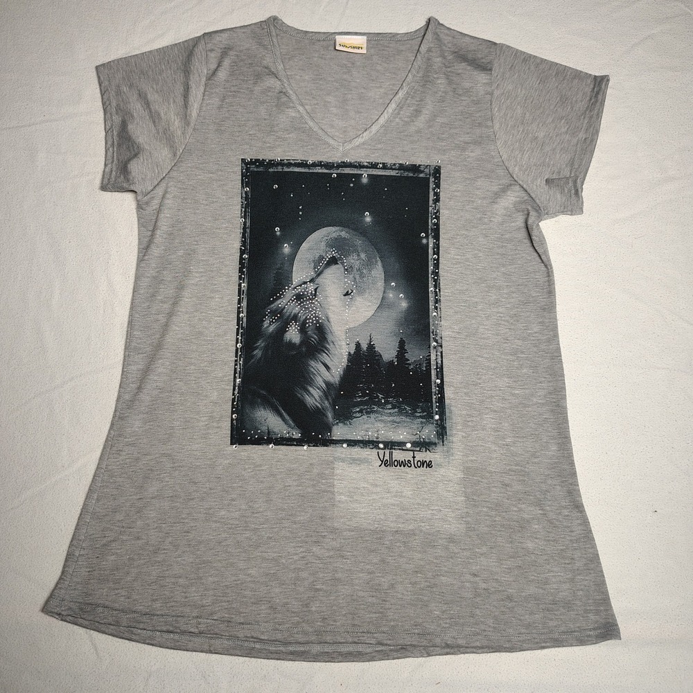 Yellowstone Wolf T-Shirt Womens Large Gray Polyester Sunshirt Rhinestone Graphic